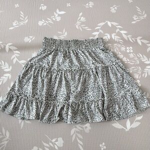 (S) Sage & White Tiered Smocked Waist High-Low Skirt